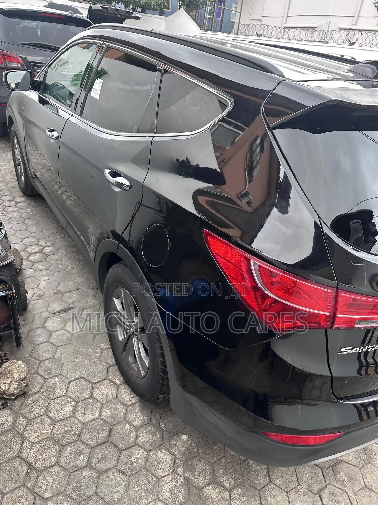 Hyundai Santa Fe 2013 Black