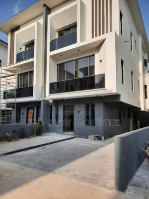 4bdrm Duplex in Ikeja Gra for rent