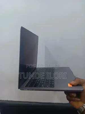 Laptop Apple MacBook Pro 2018 8GB Intel Core I5 SSD 256GB