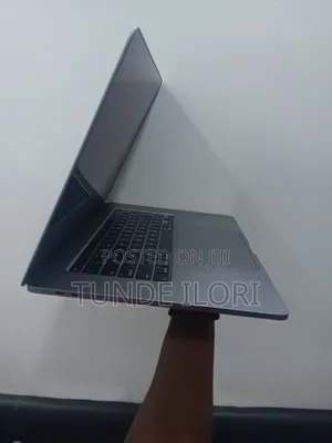 Laptop Apple MacBook Pro 2019 32GB Intel Core I7 SSD 512GB