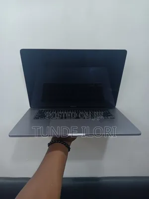 Laptop Apple MacBook Pro 2019 32GB Intel Core I7 SSD 512GB