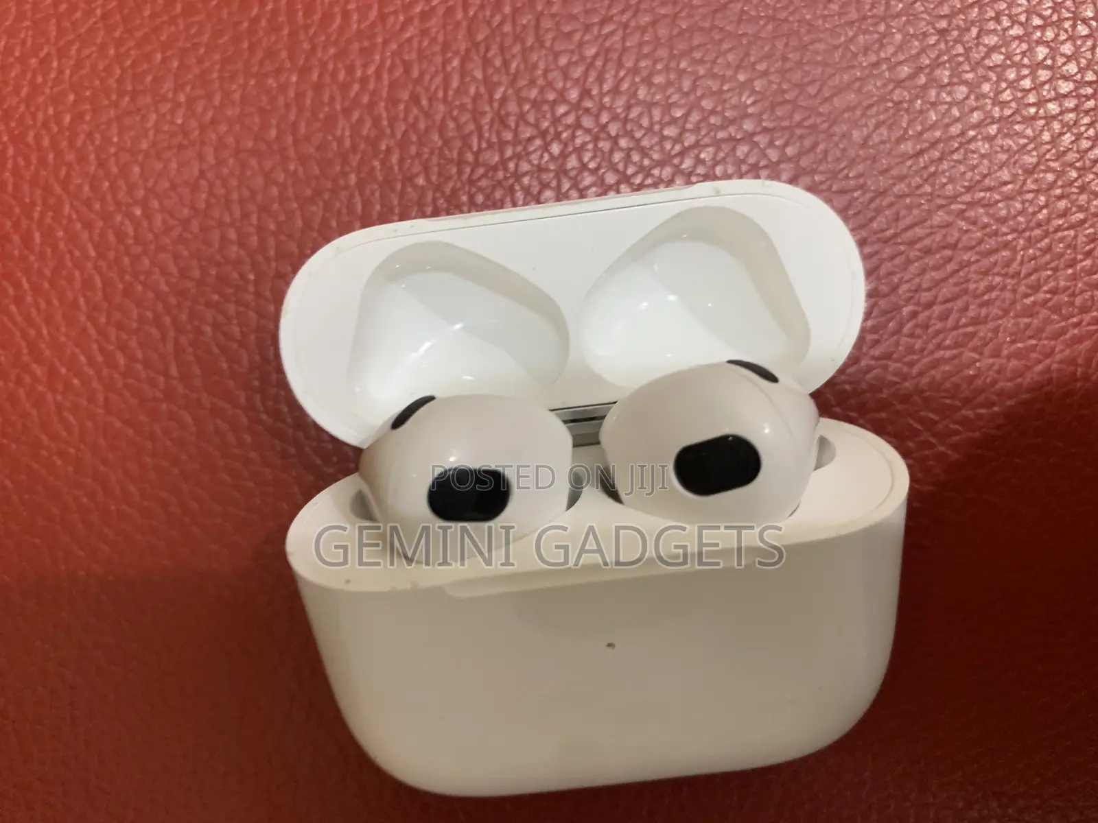 Neatly Uk Used Apple Airpod 3rd Generation