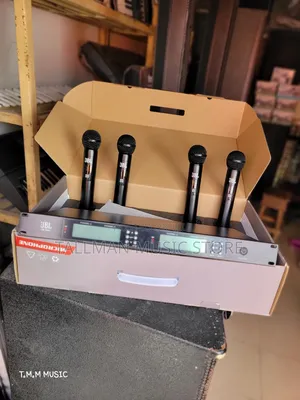JBL Vm9900