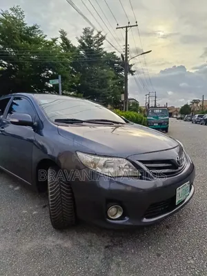 Toyota Corolla LE Special Edition 4dr Sedan (1.8L 4cyl 4A) 2013 Gray
