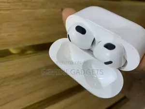 Uk Used Original Apple Airpod Third Generation
