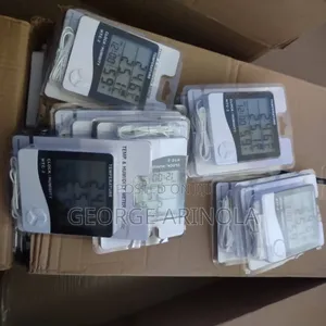 HTC 2/ Humidity/Temperature/Clock Meter