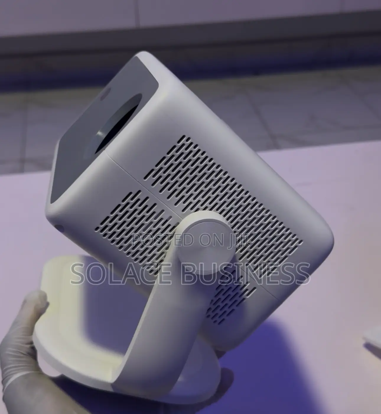 L018 Rotational Projector