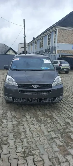 Toyota Sienna LE AWD 2005 Gray