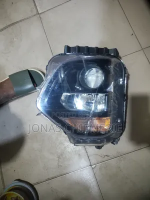 Head Light Hyundai Santafe