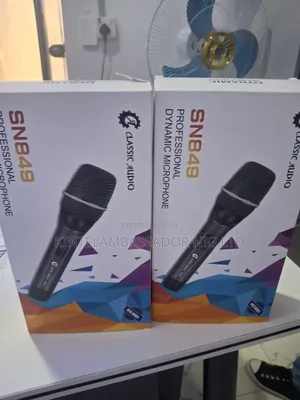 Professional Dynamic  Microphone - Wire