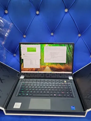 Laptop Dell Allienware M18 R1 32GB Intel Core i7 SSD 1T