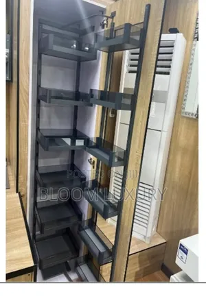 Kitchen Inbuilt Pantry