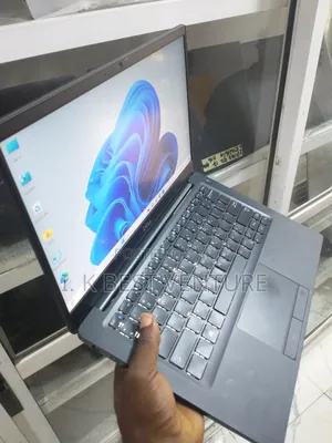 Laptop Dell Latitude 7390 16GB Intel Core I5 SSD 256GB