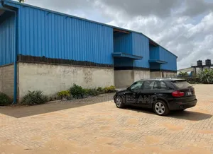 2800sqm Warehouse Complex on Massive Grounds