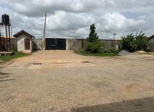 2800sqm Warehouse Complex on Massive Grounds