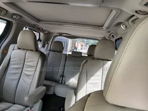 Toyota Sienna Limited AWD 7-Passenger 2013 Gray