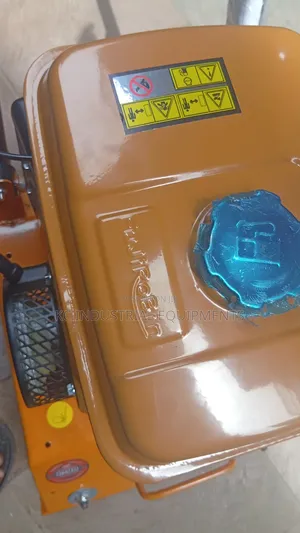 C90 Compactor Machine Fuji Robin