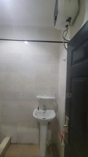 2bdrm Block of Flats in Durumi for rent