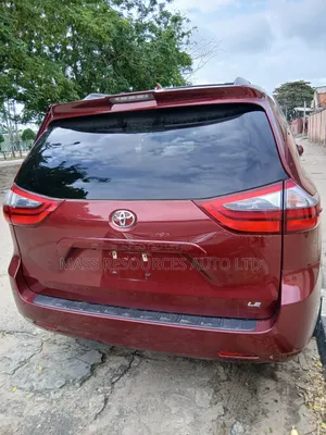 Toyota Sienna LE 8 Passenger FWD 2020 Red