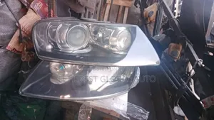 Touareg Full-Light. Charger Type. 2005 Model.