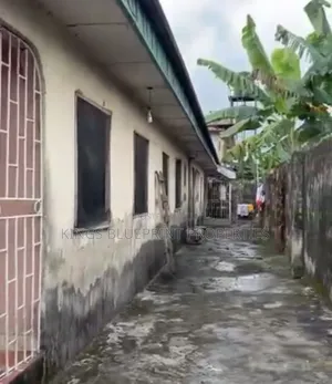 3bdrm Bungalow in Off Pti Road, Warri for sale