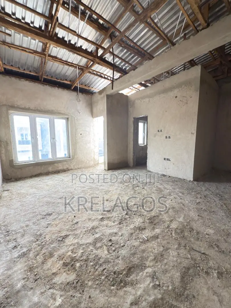 3bdrm Duplex In Orchid, Chevron For Sale
