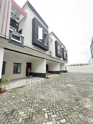 2bdrm Duplex in Orchid, Chevron for sale