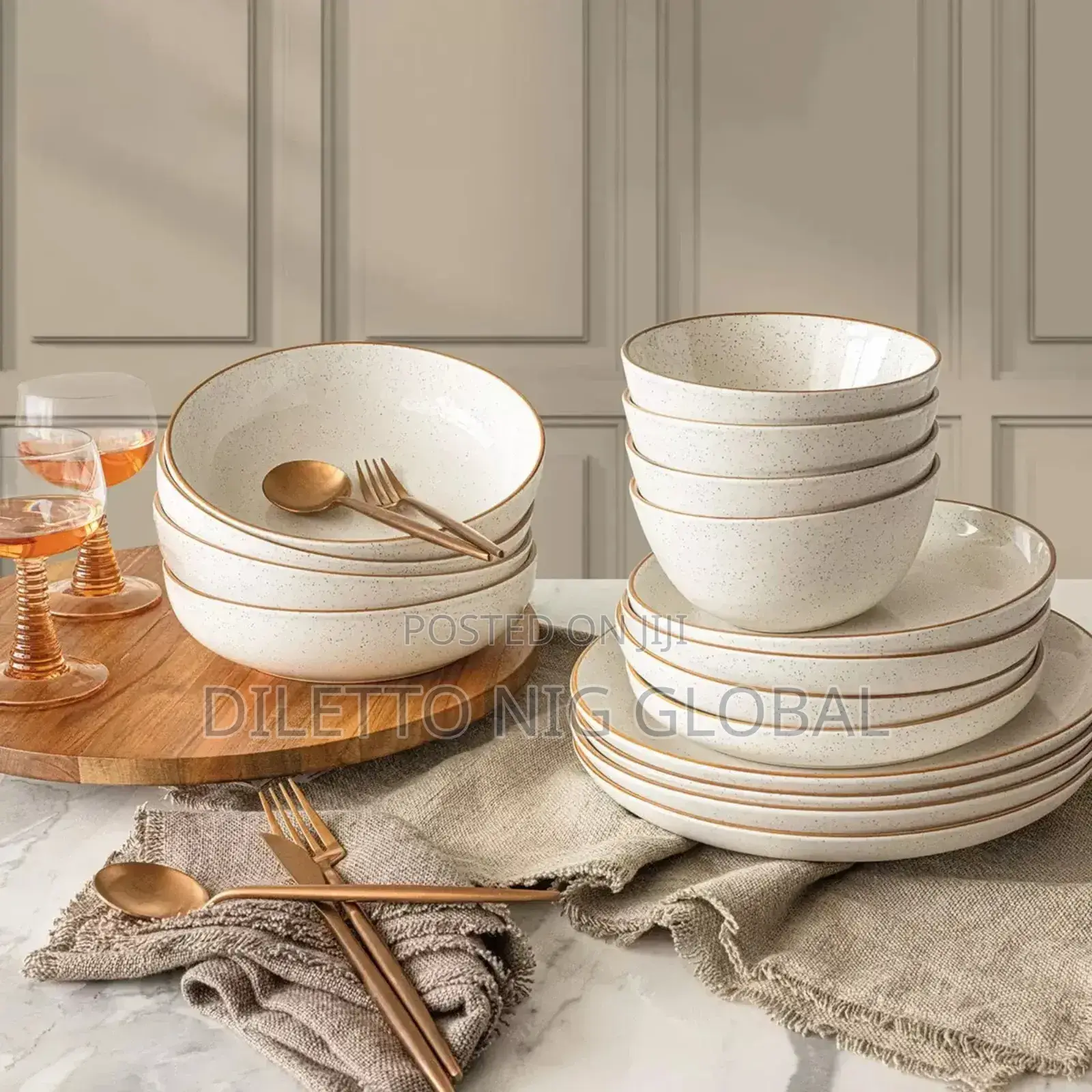 Over Back 16 Piece Stoneware Dinnerware Set in 4 Colours