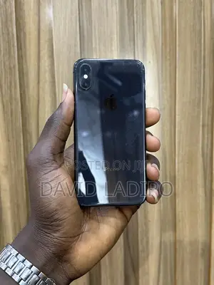 Apple iPhone X 64 GB Black