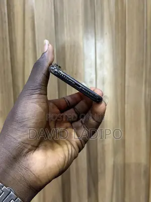 Apple iPhone X 64 GB Black