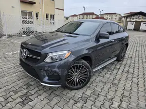Mercedes-Benz GLE-Class 2016 Gray