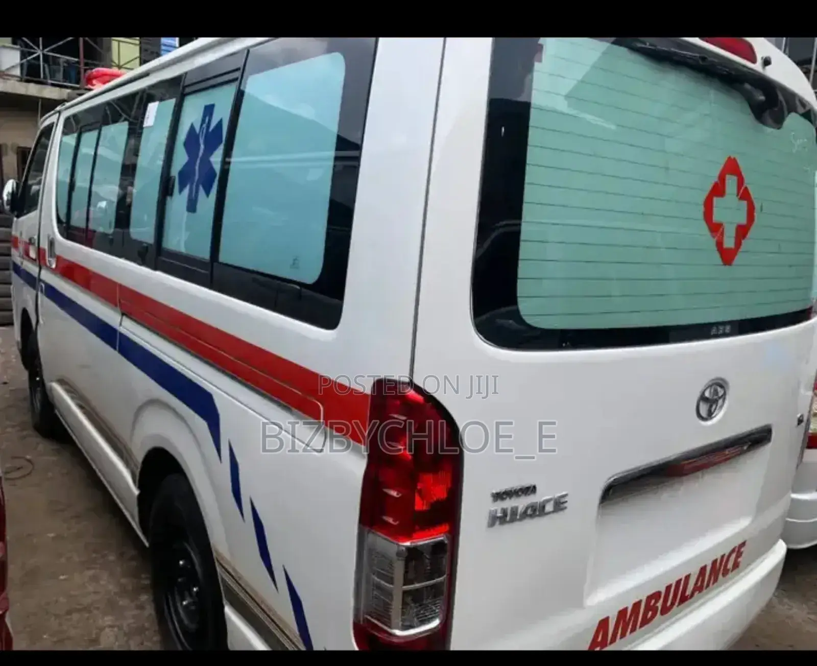 Toyota HiAce 2013 White