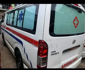 Toyota HiAce 2013 White