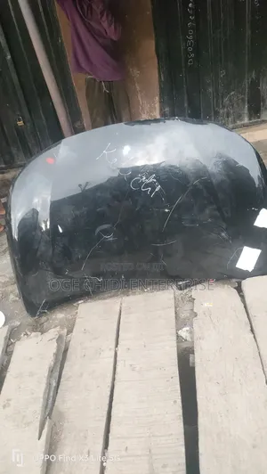 Bonnet Corolla 2020