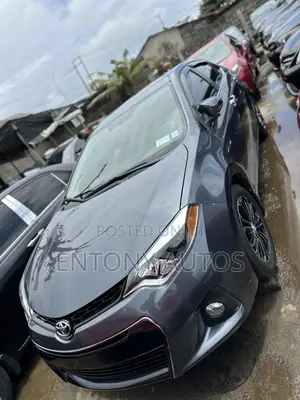 Toyota Corolla LE 4dr Sedan (1.8L 4cyl CVT) 2015 Gray