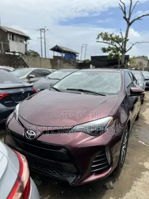 Toyota Corolla SE (1.8L 4cyl 6M) 2018 Purple