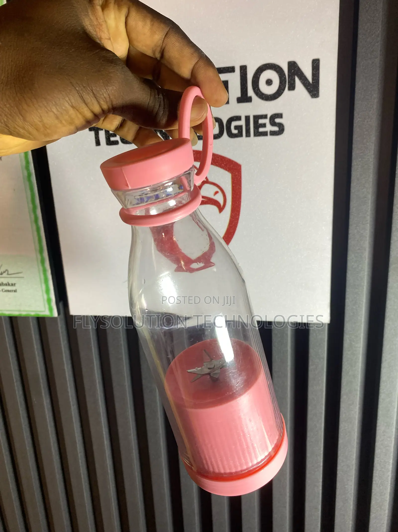 Portable Mini Rechargeable Smoothie Juice Blender