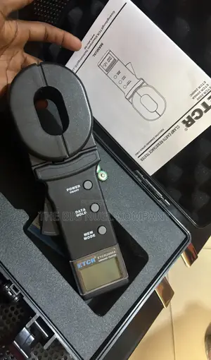 Earth Clamp Meter