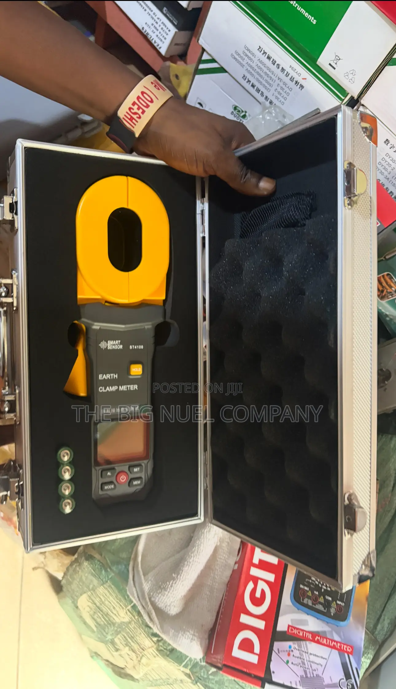 Earth Clamp Meter