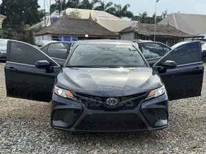 Toyota Camry 2020 Gray