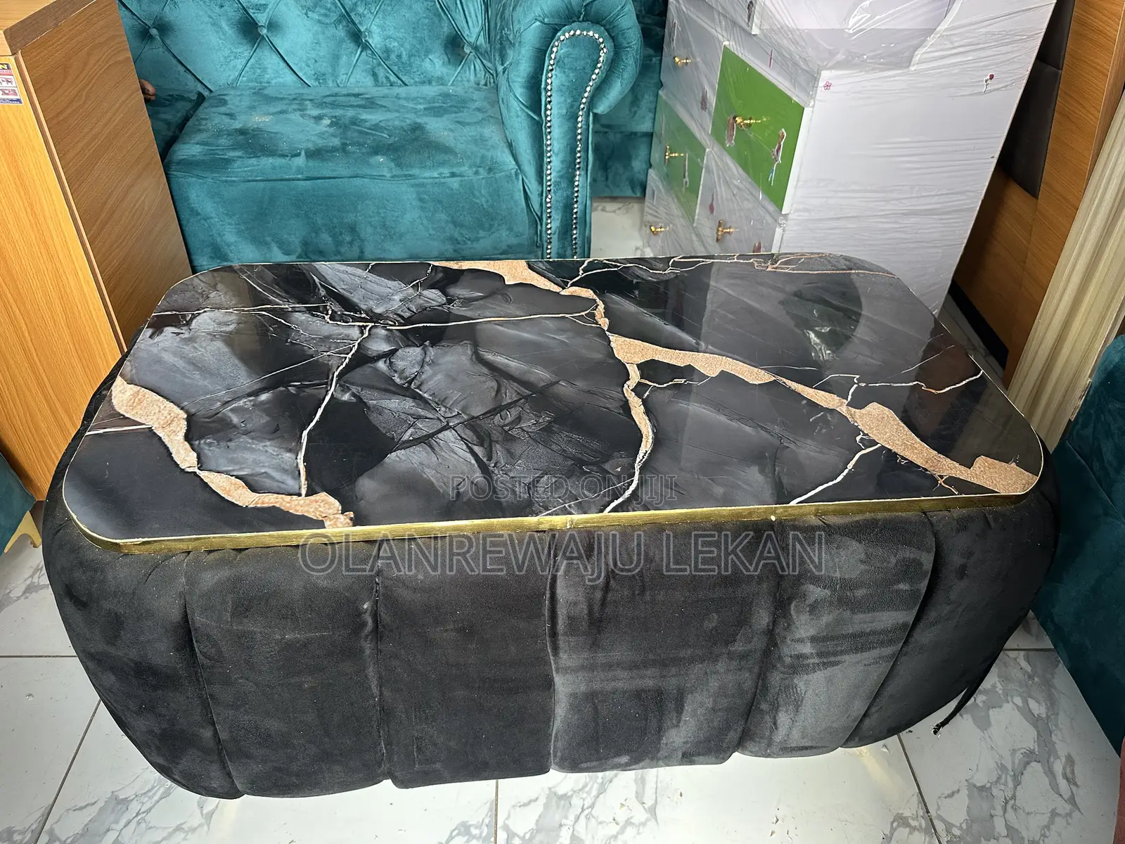 Upholstery Center Table Puff