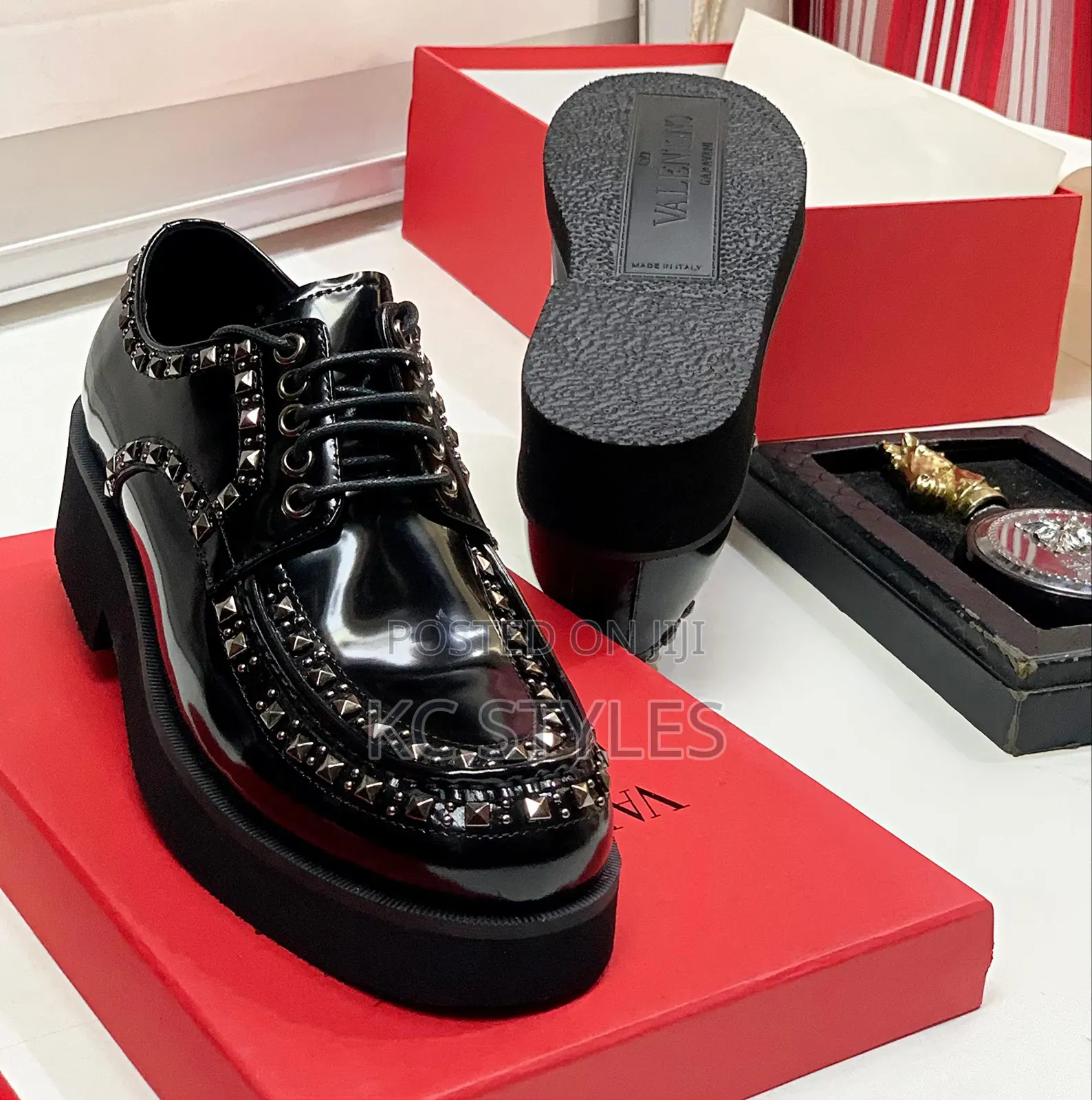 Valentino Lace Up Super Derby Shoe
