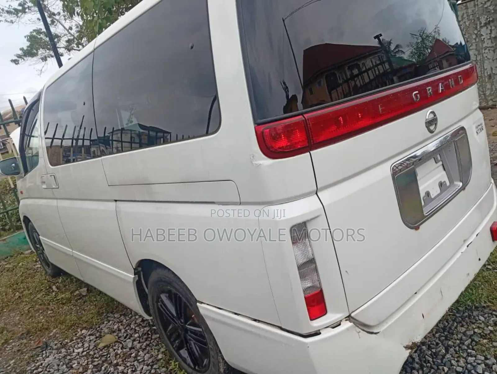 Nissan Caravan (Urvan) 2005 White