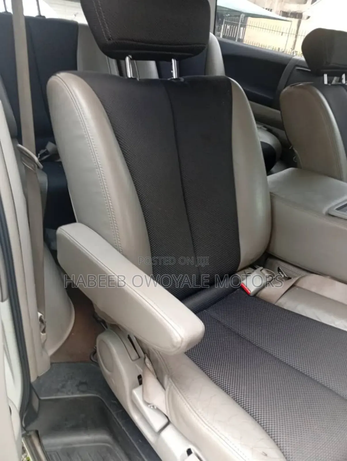 Nissan Caravan (Urvan) 2005 White
