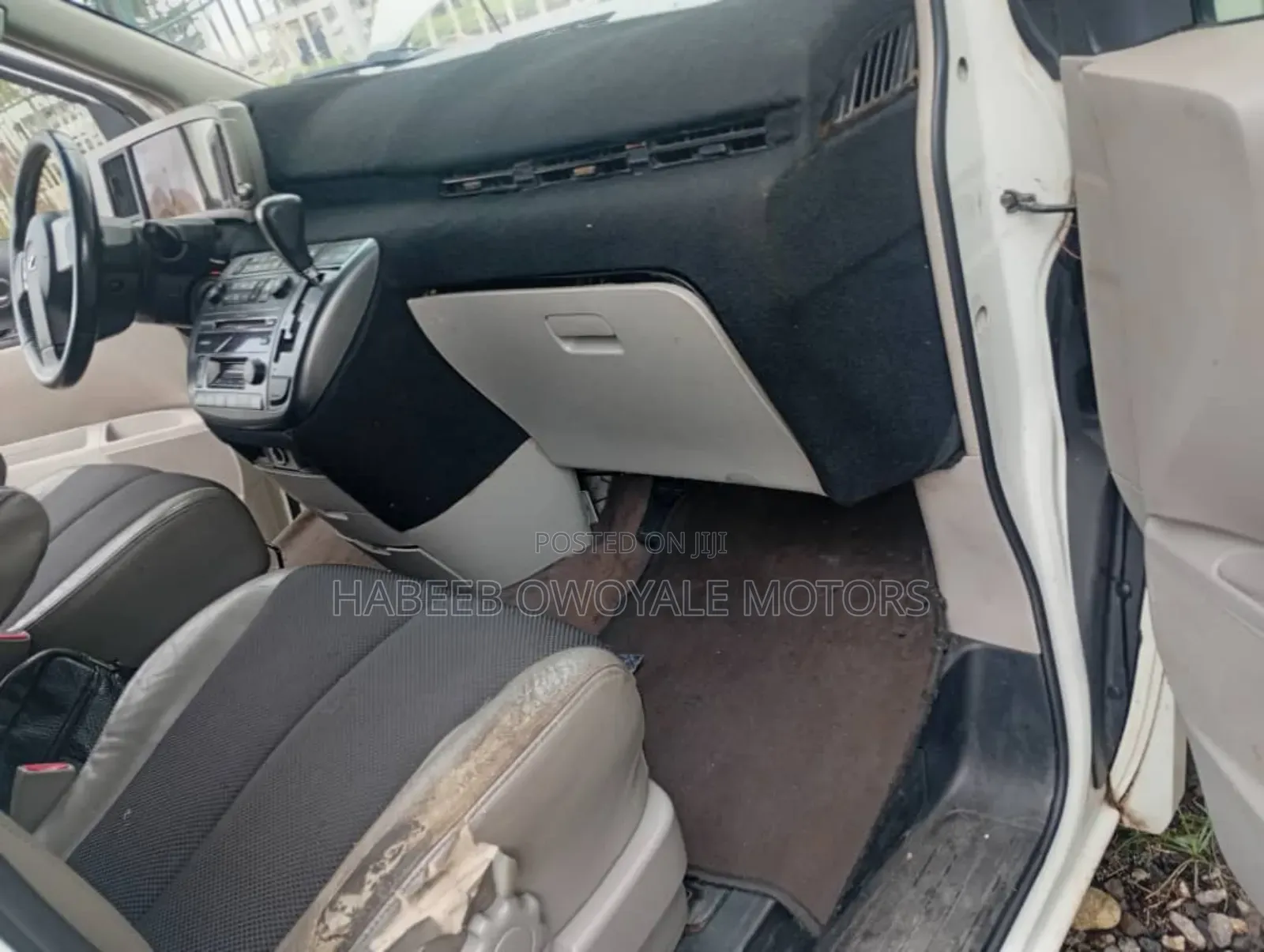 Nissan Caravan (Urvan) 2005 White