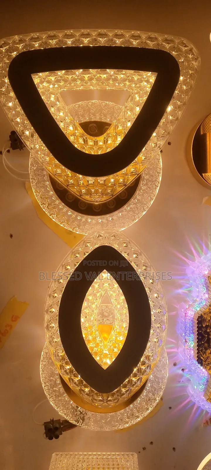 War Bracket Light With Fine Design