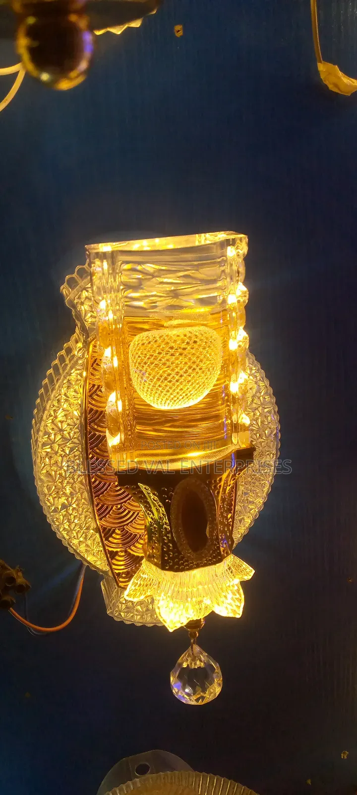 War Bracket Light