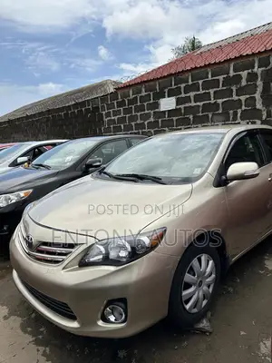Toyota Corolla S 4dr Sedan (1.8L 4cyl 4A) 2010 Gold