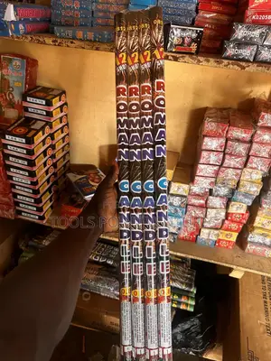 12shot Knock Out With Display Fireworks