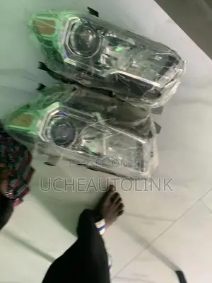 Headlight Tacoma 2018 Available as Seen